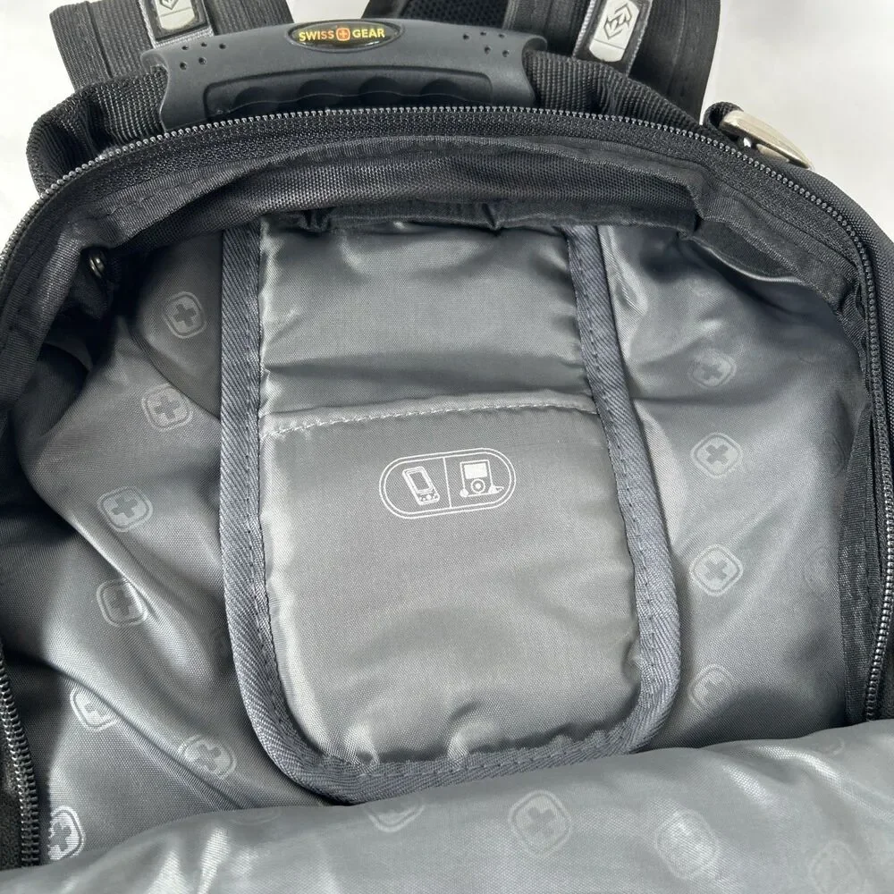 SwissGear 1900 ScanSmart TSA Laptop Backpack Black Custom Patch 4-H Auctioneer